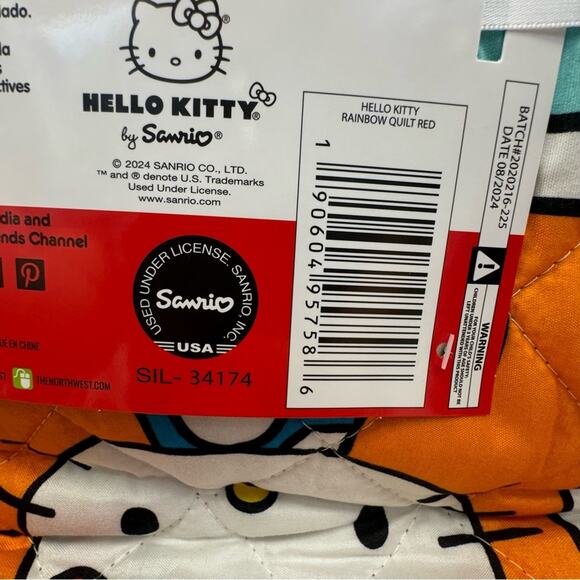 Hello Kitty Twin Blanket Quilt 60X90 Hello Kitty Rainbow Quilt Red - Picture 3 of 4